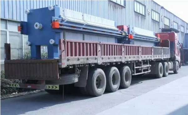 板框壓濾機生產(chǎn)廠家發(fā)貨現(xiàn)場